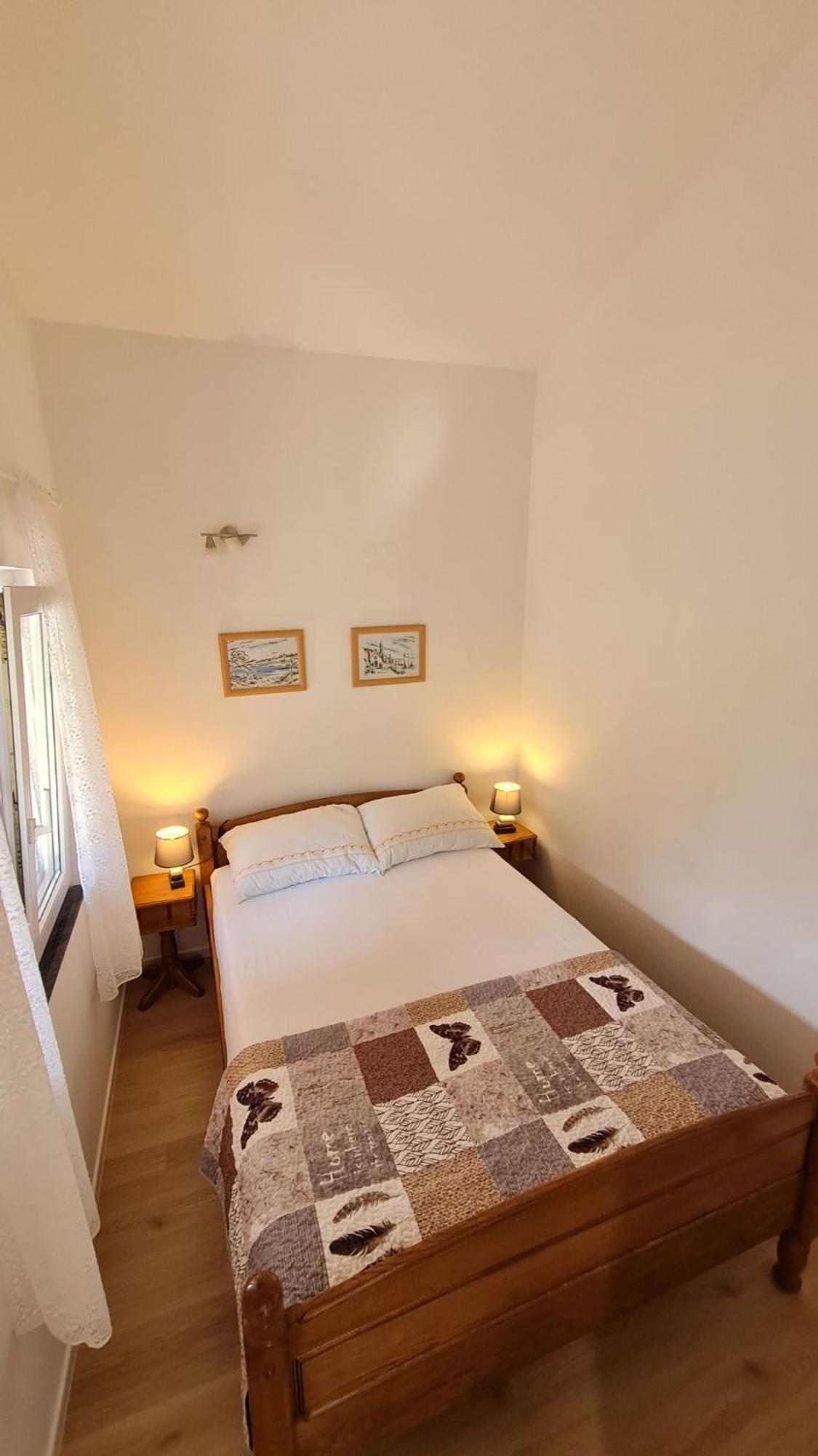 Apartmani Ela Prvić Luka Exterior foto